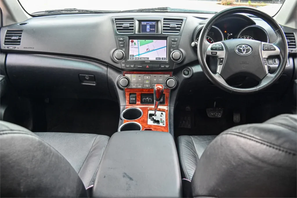 2010 Toyota Kluger Grande